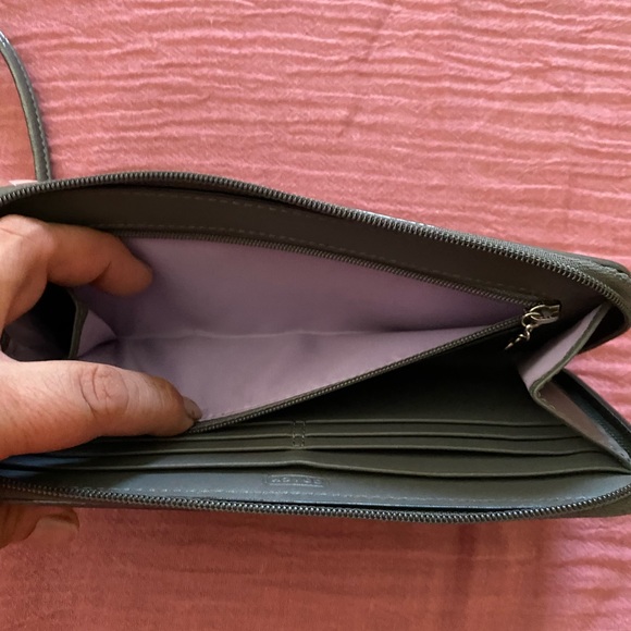 Coach Wallet - Picture 3 of 8